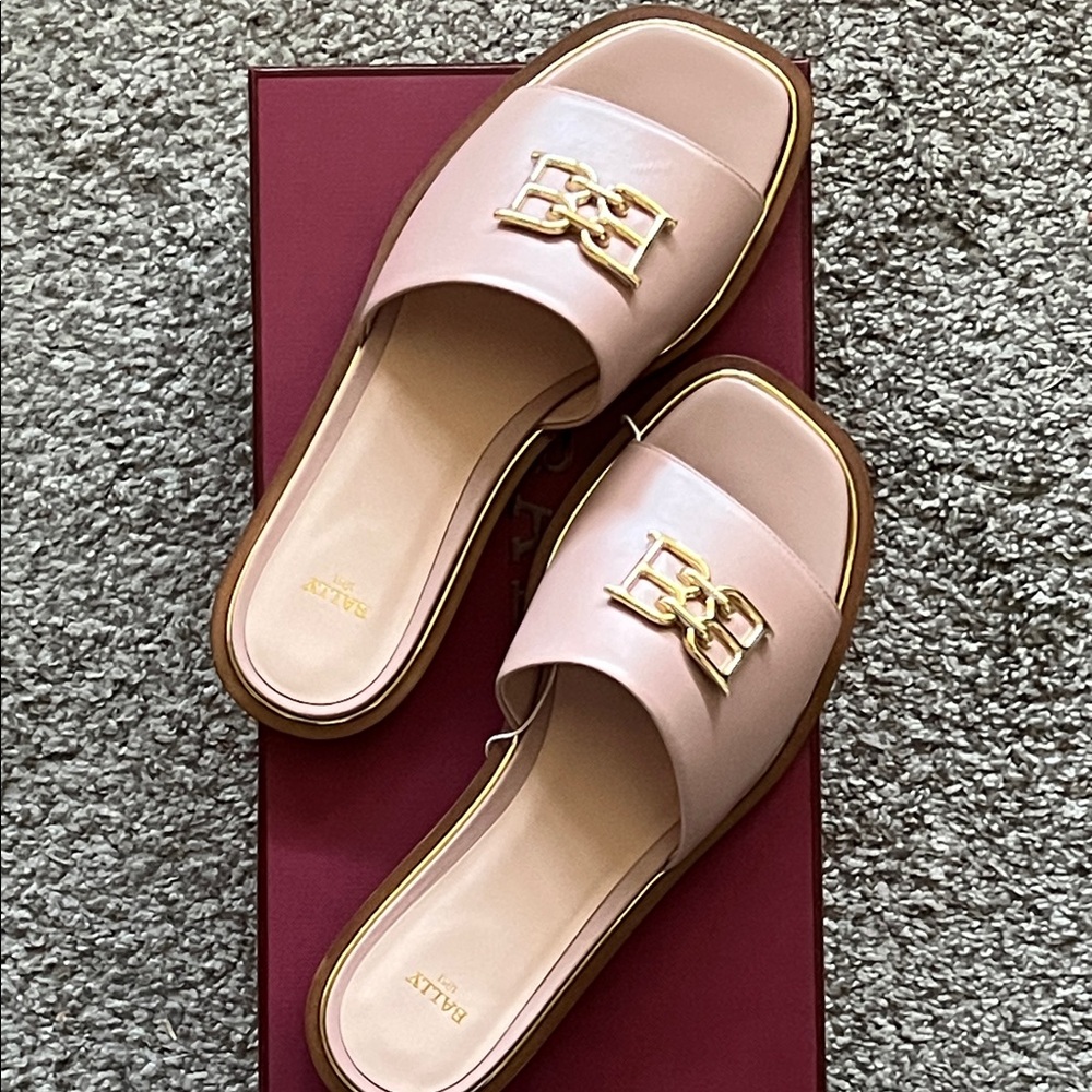 Bally Women's Blush Pink Mules Slides Sandals with Gold Accent Bally Eloise 40